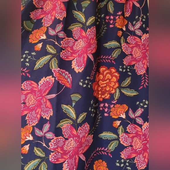 Blue Floral tank top with cut outs, NWOT - Picture 5 of 7